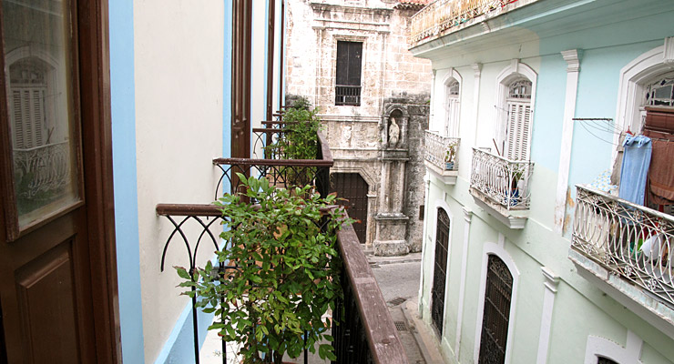 Del Tejadillo Balcony